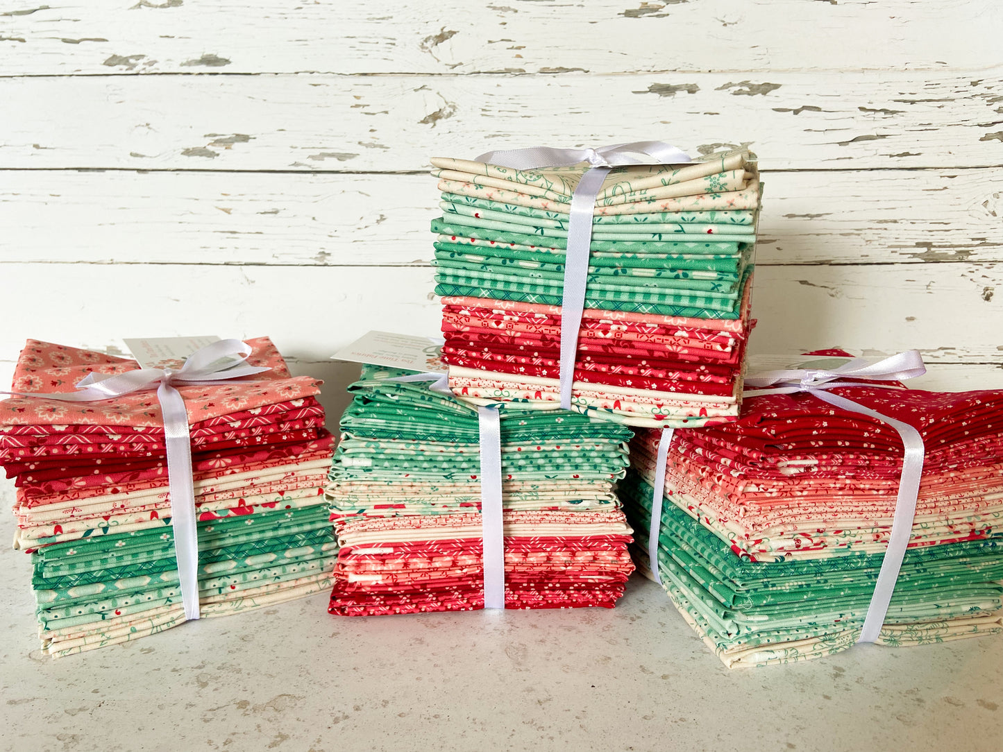 Lori Holt Berry and Sage 21 Fat Quarter Bundle