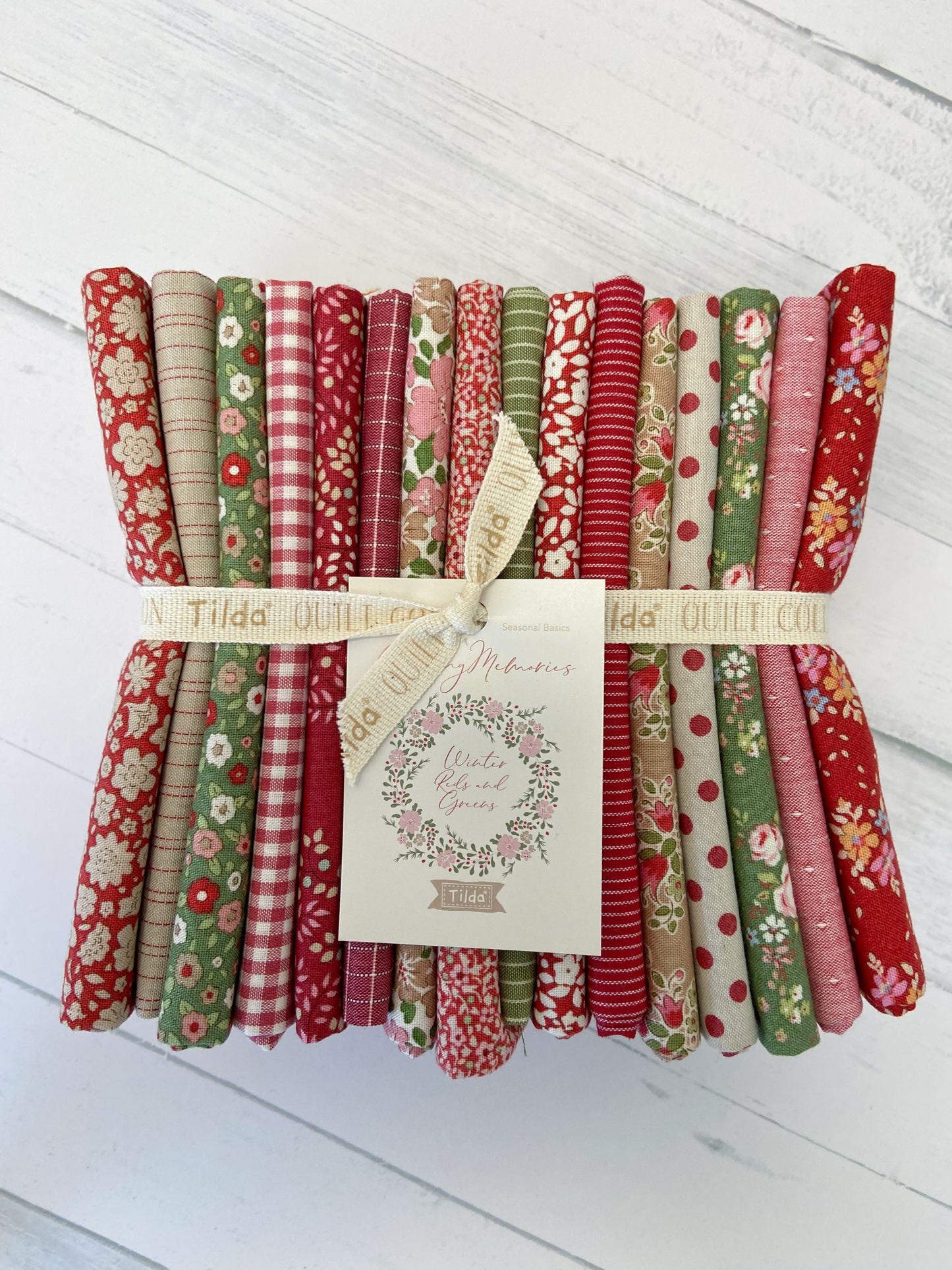 Winter 16 Fat Quarter Bundle - Tilda Creating Memories