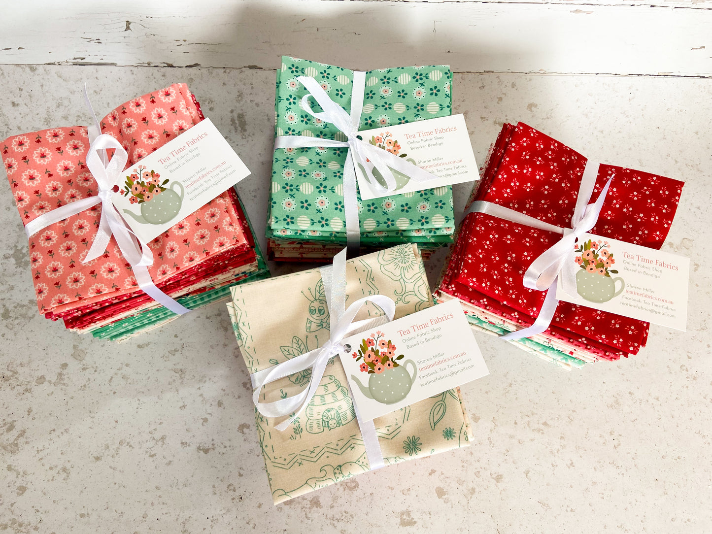 Lori Holt Berry and Sage 21 Fat Quarter Bundle