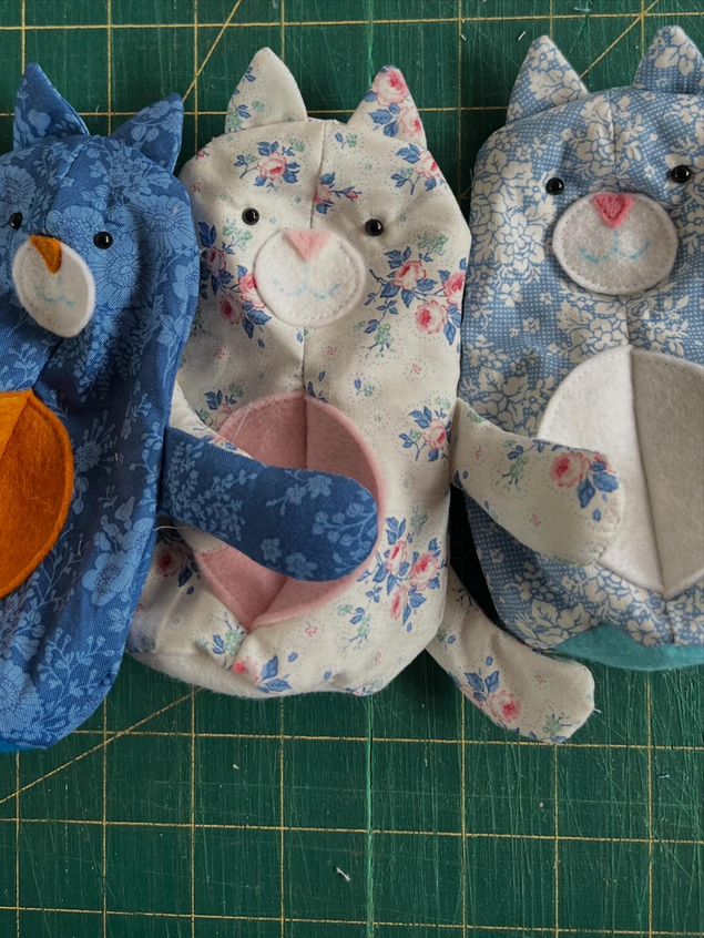 The Cat's Meow Pincushion Pattern by Jodie Carleton of RicRac