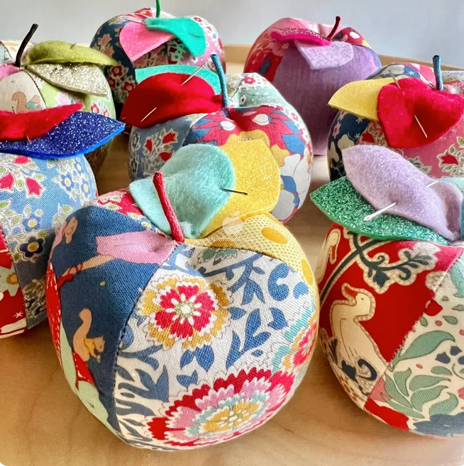 Apple Pincushion Pattern and Templates by Nic Vaughan - Craftapalooza Designs